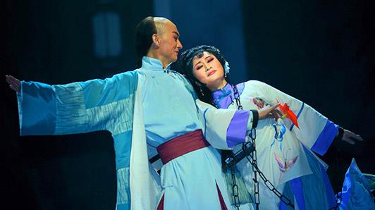 中青一期谢丽泓编剧、中青三期许亚玲主演的淮海戏《秋月》参评“白玉兰奖”