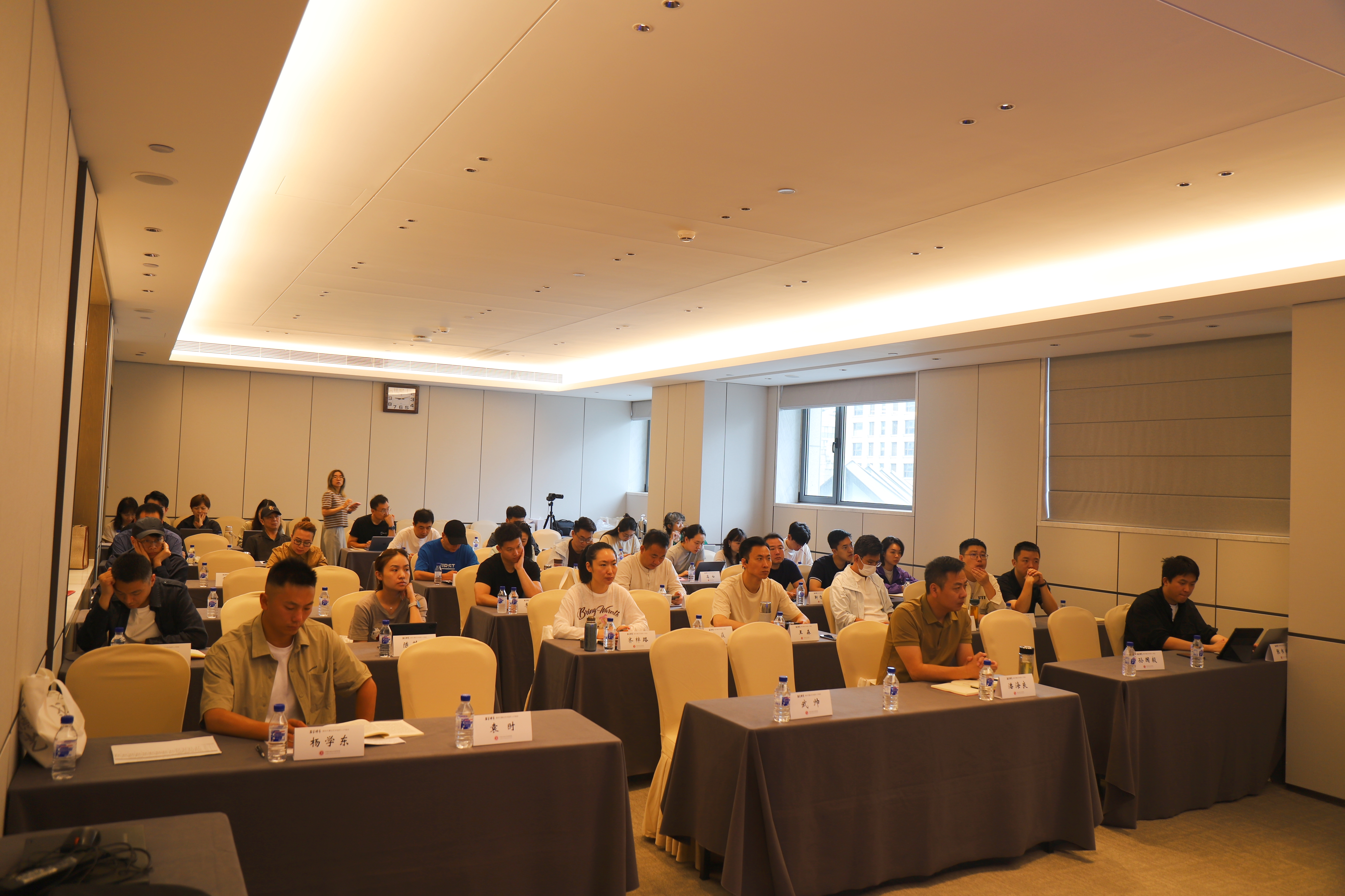 名家传艺舞台班｜肖向荣、王滨梅为学员授课